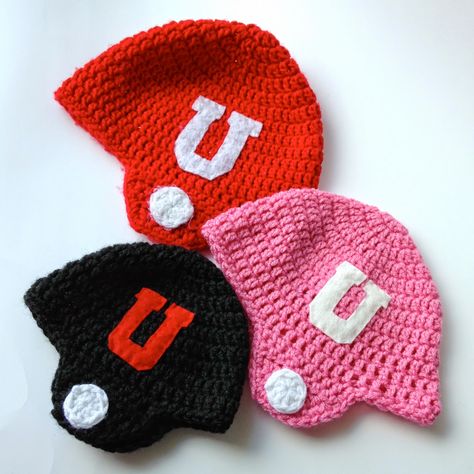 5 Little Monsters is craft blog where you will find crochet, sewing, embroidery projects and more including free patterns and tutorials. Yoda Hat Pattern, Baby Yoda Hat Pattern, Crochet Football Helmet, Baby Yoda Hat, Crochet Helmet, Football Crochet, Crocheted Beanies, Crochet Football, Crochet Kids Hats