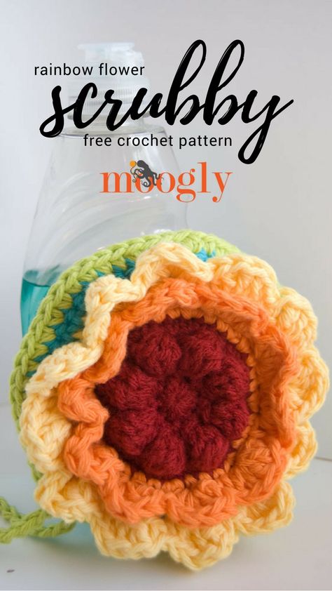 Rainbow Flower Scrubby Dishcloth https://www.mooglyblog.com/rainbow-flower-scrubby-dishcloth-free-crochet-pattern/ Scrubbies Crochet, Scrubbies Crochet Pattern, Crochet Washcloths, Crochet Plants, Dish Scrubbies, Kitchen Crochet, Crochet Puff Flower, Scrubby Yarn, Crochet Scrubbies