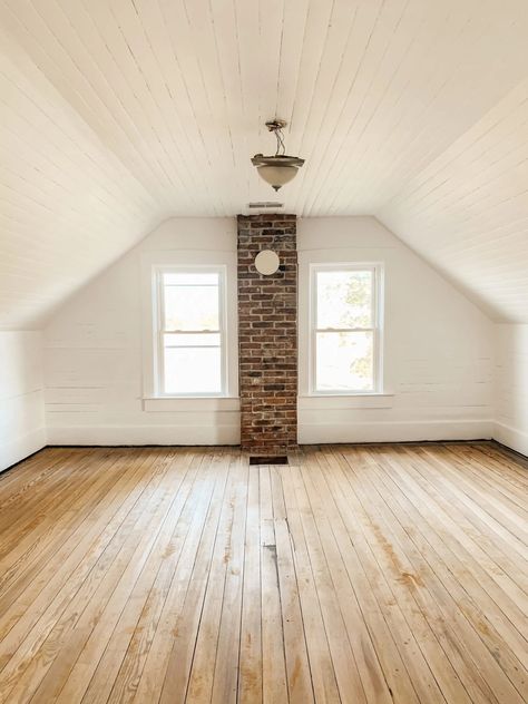 Sanding Old Hardwood Floors - Midcounty Journal Old Hardwood Floors, Refinish Wood Floors, Maple Hardwood Floors, Old Wood Floors, Hardwood Floor Colors, Wood Plank Flooring, Refinishing Hardwood Floors, Bedroom Renovation, Pine Floors