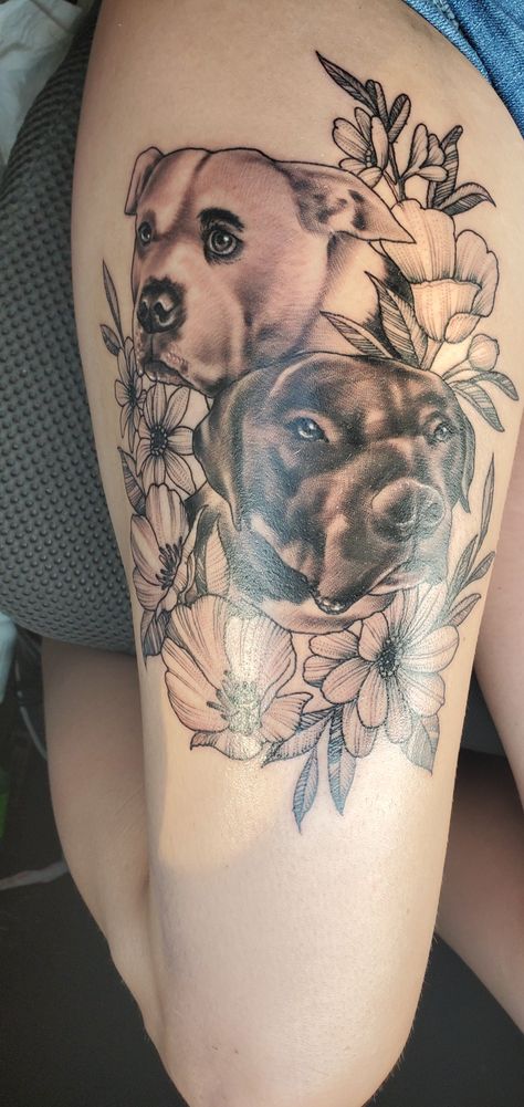 Black and white dog tattoo on thigh Dogs And Flowers Tattoo, Dogs Face Tattoo, Dog And Flower Tattoo, Realistic Dog Tattoo, Dog Portrait Tattoo, Dog Memorial Tattoos, Cute Hand Tattoos, Realistic Tattoo, Cute Tattoos For Women