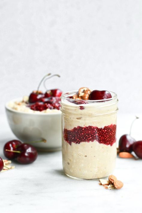 Jam Overnight Oats, Cherry Chia Jam, Cherry Overnight Oats, Dairy Free Overnight Oats, Chia Seed Jam Recipe, Healthy Overnight Oats, Chia Seed Jam, Chia Overnight Oats, Oat Recipes Healthy