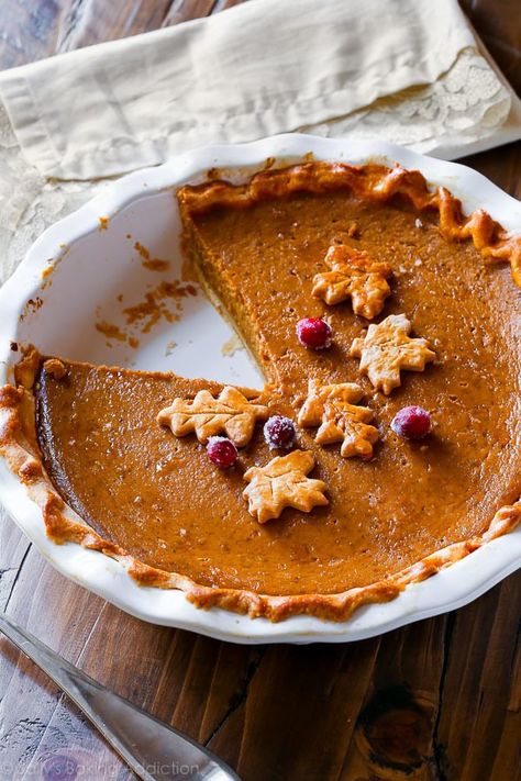 The Great Pumpkin Pie Recipe, Best Pumpkin Pie, Pumpkin Pie Recipe, Mince Pie, Sally's Baking, Homemade Pie Crusts, Savory Appetizer, Pumpkin Pie Filling, Pumpkin Pie Recipes