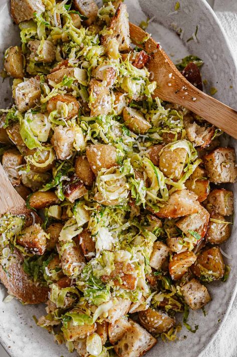 Brussel Sprout Caesar Salad, Vegan Brussel Sprout Recipes, Brussel Sprout Recipes, Shredded Brussel Sprouts, One Pot Dinners, Vegan Salad Recipes, Sprout Recipes, Brussels Sprouts Recipe, Vegan Salad