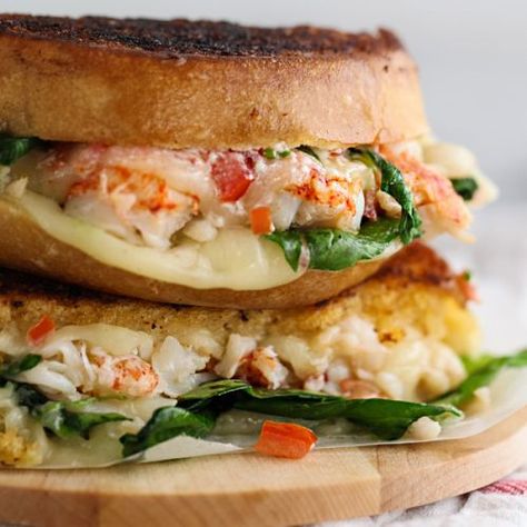 Lobster Grilled Cheese, Lobster Grilled, Groceries Budget, Yummy Muffins, Bahamian Food, Grilled Cheese Sandwich Recipe, Fish Sandwiches, Cheese Sandwich Recipe, Lobster Recipes