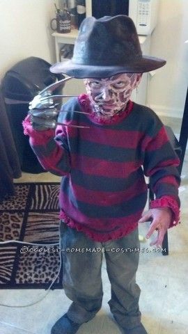 My 6 year old wanted a Freddy Krueger costume for Halloween, but all the costumes were either too big or too tacky, so I decided to make him one. T... Freddy Krueger Costume Kids, Fantasia Freddy Krueger, Scary Kids Halloween Costumes, Freddy Krueger Costume, Halloween Costumes Diy Couples, Diy Couples Costumes, Diy Halloween Costumes For Kids, Kids Costumes Boys, Diy Halloween Costumes Easy