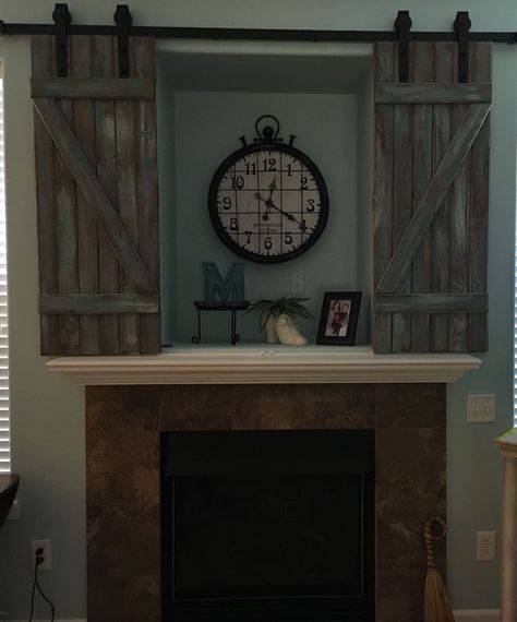 Here we transformed our 1990's over the fireplace TV  hole into a 2016 barn door feature. Tv Alcove Above Fireplace, Country Fireplace Ideas, Wall Above Fireplace, Fireplace Niche, Tv Niche, Interior Updates, Kitchen Pass, Tv Nook, Above Fireplace