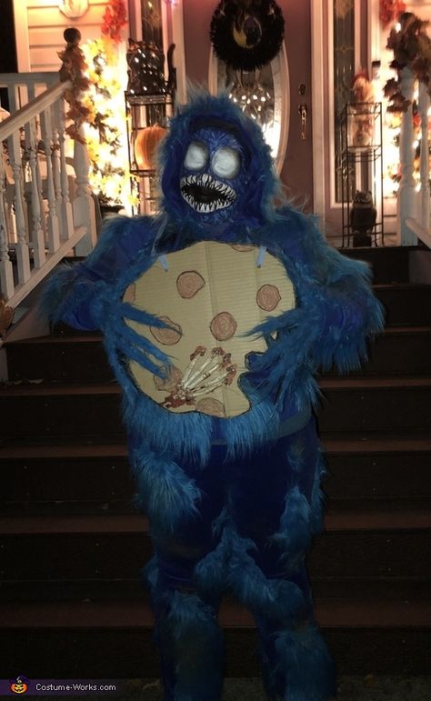 Evil Cookie Monster - 2019 Halloween Costume Contest Cookie Monster Outfit, Cookie Monster Halloween, Cookie Monster Halloween Costume, Best Diy Costumes, Monster Cookies Halloween, Evil Costume, Horror Creatures, Cookie Monster Costume, Cookie Costume