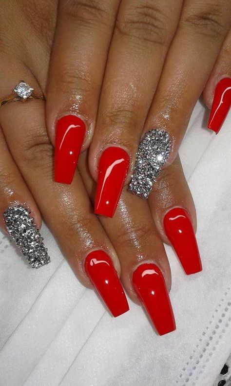 Bright Red Matte Nails, Red Short Coffin Nails, Red Nails Design Ideas Classy, Nail Ideas With Red, Bright Red Nails With Design, Red Coffin Nail Ideas, Red Glam Nails, Red Nails Coffin, Red Coffin Nails