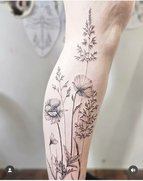 Wildflower Arm Tattoo, Wild Flower Tattoo Designs, Tattoo Wild Flowers, Wildflower Leg Tattoo, Botanical Leg Tattoo, Tattoo Design For Leg, Ankle Wrap Tattoo, Wild Flowers Tattoo, Field Tattoo