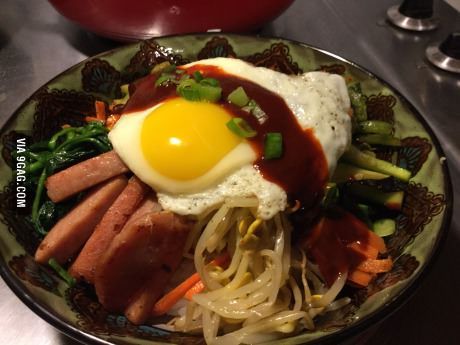 Spam Bibimbap Spam Bibimbap, Gif Recipes, Cooking Tutorials, Funny Food, All Food, I Want To Eat, Asian Cooking, Food Drinks, Chow Chow