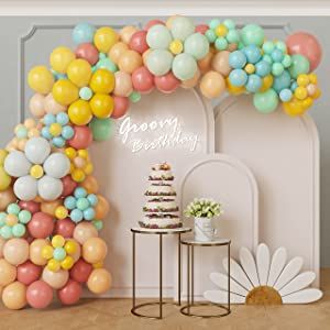 Daisy Party, Hippie Party, Pastel Balloons, Balloon Stands, Party Scene, Balloon Columns, Bach Party, Balloon Flowers, Kids Party Decorations