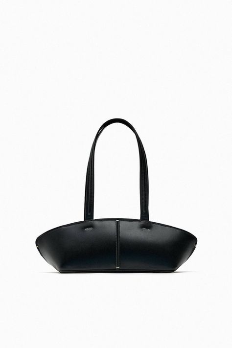 The Most Popular Handbag Styles Fashion People Love | Who What Wear Minimalist Bags Design, Cos Bags, Minimalist Shoulder Bag, Handbag Styles, Urban Outfitters Bag, Australia Home, Minimalist Bag, Popular Handbags, Design Bag