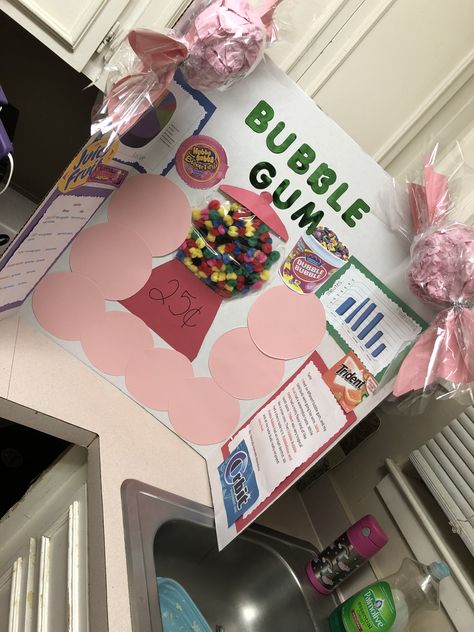 Science project Bubblegum Science Fair Project, Cookie Science Fair Project, Bubble Gum Science Fair Project, 5th Grade Science Fair Projects Ideas, 4th Grade Science Projects, Kids Science Fair Projects, Elementary Science Fair Projects, Science Fair Board, Candy Science