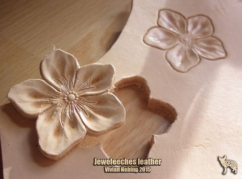 >>>Making leather flower (earrings) of natural tanned leather by Jeweleeches Vivian Hebing! Do you want to see more of my work, you can find me on facebook or Etsy too! Leather Floral Pattern, Leather Flower Pattern, Leather Flower Tutorial, Diy Leather Working, Couture Beading, Leather Goodies, How To Make Leather, Handmade Leather Jewelry, Leather Working Patterns