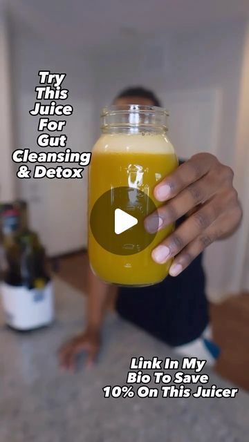 JaZeem Foster on Instagram: "I think it’s time to let the store made juices go 🙂 

2 Gala & 2 Granny smith apples 
1/2 Pineapple 
1 Bunch Of Mint 
5 Carrots 

20/10 juice talking taste 😋 … aside from taste this juice is packed with vitamins & nutrients. 

Carrots are a great source of Vitamin A and fibre. They protect you from muscle degeneration & help heal the gut .. Pineapple aswell ..is anti inflammatory & is basically a natural probiotic. 

This juice will remove waste with ease , check out “ Gerson Therapy “ healing the gut with carrot & apple juice. 

Looking to lose some inches off the waist and do a small juice cleanse this recipe is the way to go .. 

Tag a friend you’ll try this recipe with 🌱😁

Comment “ Juicer “ and i’ll send you a link to find the juicers I use & to save 1 Carrot Apple Juice, Healing The Gut, Heal The Gut, Gerson Therapy, Therapy Healing, Health Drinks, Natural Probiotics, Sources Of Vitamin A, Gut Healing