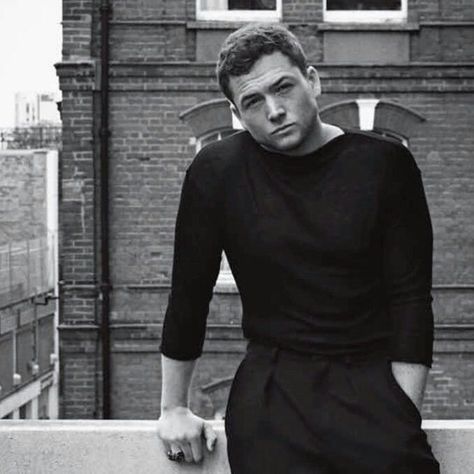 Taron Edgerton, Taron Egerton Kingsman, Actors Male, Taron Egerton, Handsome Man, Elton John, Man Crush, Celebrity Crush, Actors & Actresses