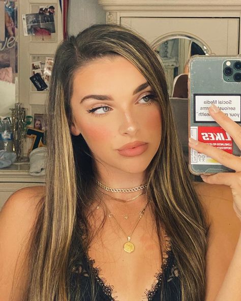 Kendall Vertes en Instagram: “Social media seriously harms your mental health” Kendall K Vertes, Dance Moms Cast, Abby Lee Miller, Kendall Vertes, Instagram Social Media, Poses For Photos, Girl Mom, Kendall + Kylie, Dance Moms