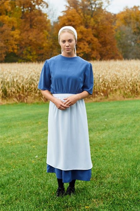 Its a Wonderful Movie - Your Guide to Family and Christmas Movies on TV: "Love Finds You in Charm" - an UP Premiere Movie Amish Dress, Amish Clothing, Movies On Tv, Christmas Movies On Tv, The Olsen Twins, Amish Culture, Farm Fashion, Plain People, Forever My Girl