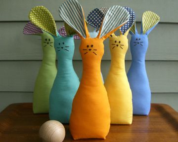 Cat Dolls, Easter Craft Projects, Easter Arts And Crafts, Unique Easter, Easter Art, Craft Projects For Kids, Sewing Projects For Beginners, Easter Fun, Sewing For Beginners