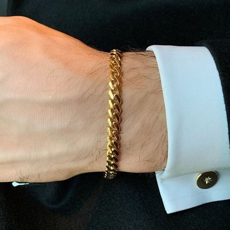 Wrist Chain For Men, Chain Bracelets For Men, Gold Chain Bracelet For Men, Men Gold Jewelry Mens Fashion, Bracelets Design For Men, Gold Chain Bracelet Men, Cuban Link Bracelet Men Gold, Gents Bracelet Gold Mens Fashion, Mens Bracelet Designs Gold