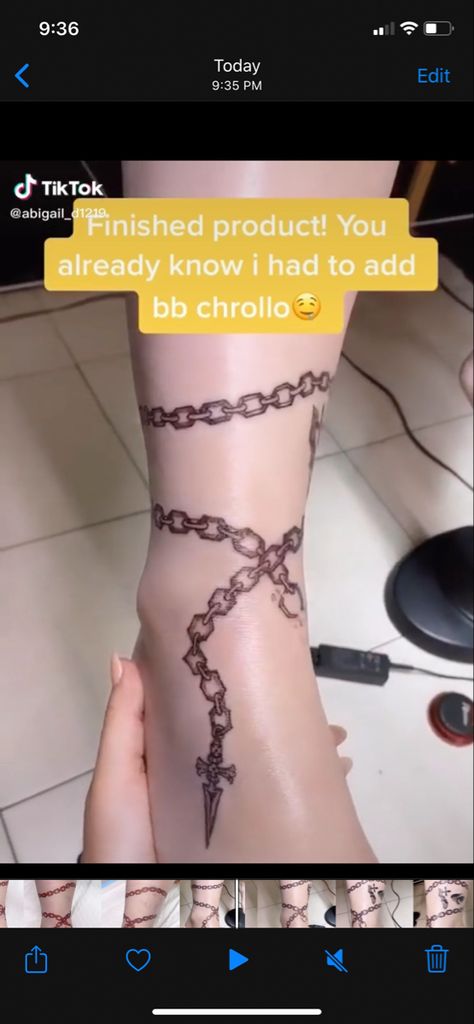 Anime Wrap Around Tattoo, Chain On Leg Tattoo, Kurapika Tattoo Ideas Chain, Leg Chain Tattoo, Chain Wrapped Around Arm Tattoo, Judgement Chain Tattoo Hxh, Chain Around Arm Tattoo, Kurapika Chains Tattoo, Kurapika Tattoo