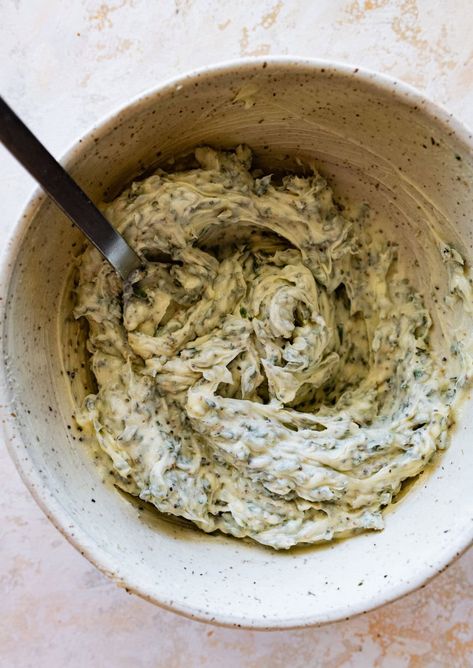 Herb Butter Turkey Rub, Turkey With Herb Butter, Garlic Butter Rub For Turkey, Butter For Turkey Herb, Butter Herb Rub For Turkey, Turkey Seasoning Rub Butter, Best Butter Rub For Turkey, Best Herbs For Turkey, Butter Rub For Chicken