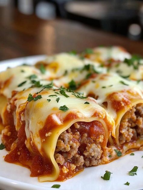 3-Cheese Sausage Lasagna Roll-Ups Three Cheese Sausage Lasagna Roll Ups, Lazy Beef Lasagna, Rolled Pasta, Gf Dinners, Fried Salmon Patties, Field Meals, Chicken And Dressing Casserole, Italian Sausage Lasagna, Delicious Lasagna