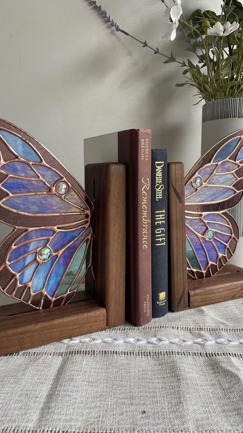 Butterfly Bookends, Cozy Bedroom Design, Vintage Inspired Decor, Book Ends, Inspire Me Home Decor, Book Holders, Hand Painted Artwork, Button Crafts, Kids Room Design