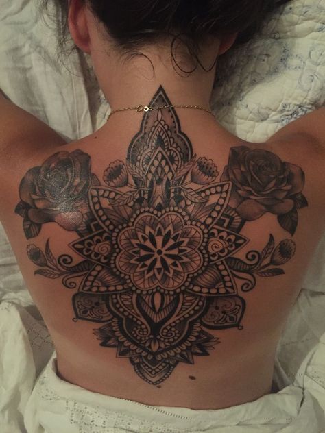 Full Back Mandala Tattoo For Women, Back Tattoo Women Full Mandala, Back Mandala Tattoo, Mandala Back Tattoo, Back Tattoo Women Full, Tattoo Rug, Sarah Tattoo, Rug Tattoo, Mandala Tattoos For Women