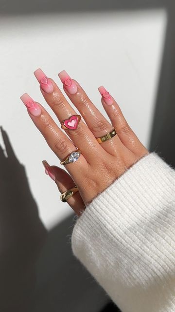 Im Cold Nails Aesthetic, Korean Airbrush Nails, I Am Cold Nails, Blush Aura Nails, Heart Aura Nails, Cold Girl Nails, Blush Nails Korean, Korean Blush Nails, Cold Nails