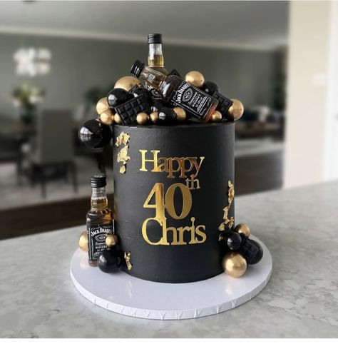 Whisky Theme Cake, 40th Birthday Cake For Men Funny, Birthday Cake Jack Daniels, Cake For 40th Birthday For Men, Cake 40 Birthday Men, 40th Birthday Cake Men, 40 Birthday Cake For Men, Mens 40th Birthday Cake, 40th Birthday Cake Ideas For Men