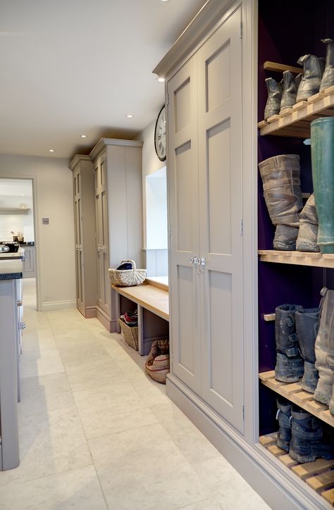 Utility Room Ideas Small, Boot Room Utility, Utility Room Storage, Utility Room Designs, Garderobe Design, Laundry Room/mud Room, Mud Room Entry, Mudroom Entryway, Mudroom Laundry Room