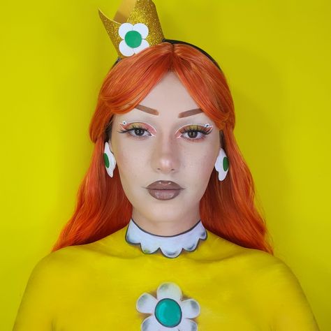 Adult Halloween Makeup, Daisy Cosplay, Daisy Makeup, Daisy Mario, Luigi And Daisy, Princess Daisy, Cosplay Cute, Edgy Makeup, Mario Bros.