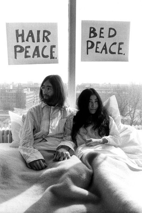 Stay in the Suite Where John Lennon and Yoko Ono's Bed-In for Peace Protest Happened- TownandCountrymag.com John Lennon 1969, Bed Peace, John Lennon Yoko Ono, Sean Lennon, Bed Hair, Tim Cook, John Lennon And Yoko, Give Peace A Chance, Linda Mccartney