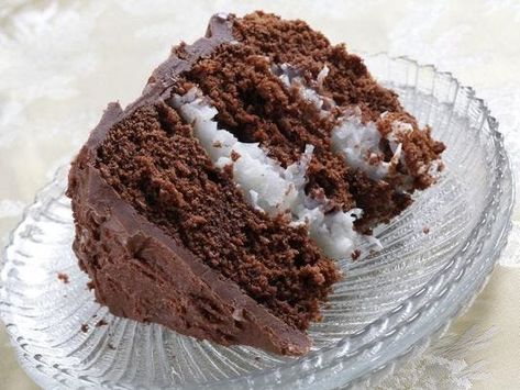 Mounds Bar Cake, Mounds Cake Recipe, Mounds Cake, Large Marshmallows, Southern Caramel Cake, Mary Cake, Devils Food Cake Mix Recipe, Food Cake, Chocolate Coconut