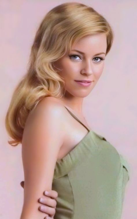 Heather Locklear, Elizabeth Banks, Beautiful Women Over 40, Blake Lively, Beautiful Eyes, Celebrities Female, Favorite Celebrities, Banks, Style Icons