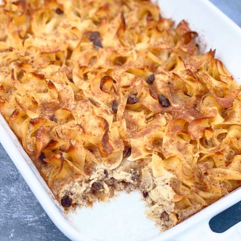 Noodle Kugel Recipe Non Dairy, Dairy Free Noodle Kugel, Gluten Free Kugel, Dairy Free Kugel, Vegan Kugel Recipe, Ww Baking, Sweet Noodle Kugel, Jewish Dishes, Noodle Kugel Recipe