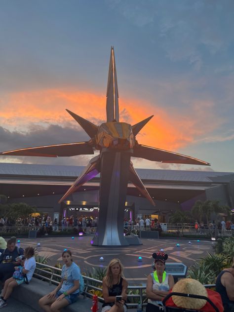 Disney Ride Aesthetic, Disney Adult Aesthetic, Walt Disney World Aesthetic, Epcot Photos, Epcot Photography, Guardians Of The Galaxy Ride, Epcot Aesthetic, Wdw Aesthetic, Disneyland Wallpaper