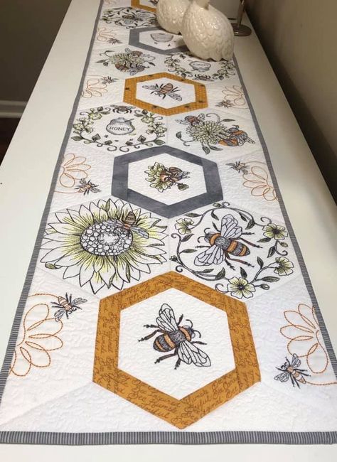 Anita Goodesign Honeycomb Quilt Hexagon Table Runner Pattern, English Paper Piecing Table Runner, Bee Placemats, Bee Table Runner, Honey Bee Quilt, Honeycomb Quilt, Bee Quilts, Bee Items, Bee Quilt