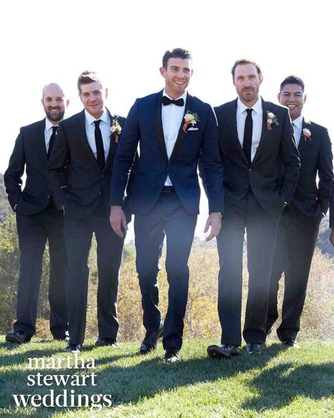 Groomsman Colors, Groomsman Tuxedo, Wedding Menswear, Navy Tux, Suit Groomsmen, Groom Tie, Groomsmen Poses, Groomsmen Ideas, Grooms Men