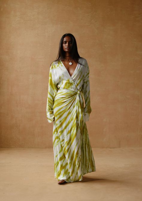 Comfortable Maxi Dresses, Kaftan Designs, Fashion Silhouette, African Print Fashion, Kimono Dress, Maxi Wrap Dress, Full Sleeves, Kimono Fashion, Kimonos