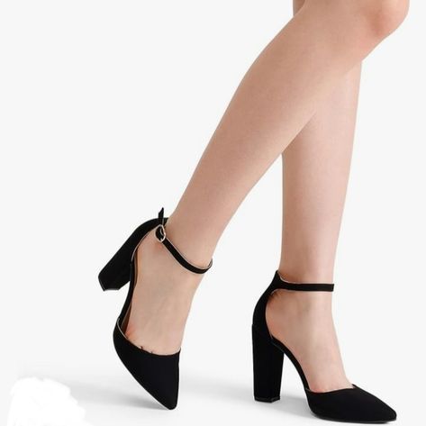 Nwt Dream Paris Coco Pointed Toe 4 In.High Heels. Size 7.5 Comes In The Original Box. Paris Shoes, Stylish Short Dresses, Short Heels, Beautiful Heels, Heels Classy, Shoes Color, High Heel Pumps, Casual Shoes Women, Cute Black