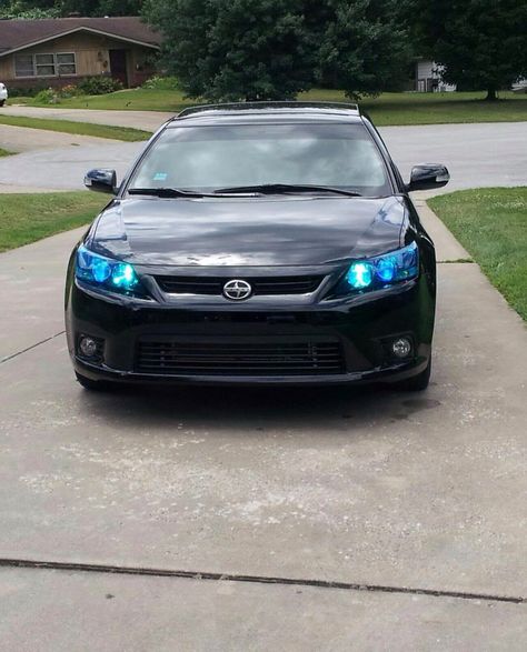 Blue Headlights, Car Customization, Blue Car, Car Colors, Car Headlights, Black Car, Car Stuff, Custom Cars, Car Accessories