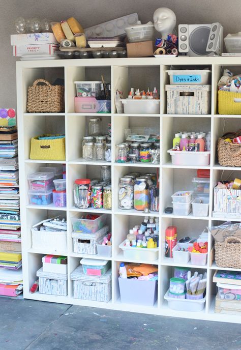 How to organize art supplies Craft Room Organization Storage, Ikea Art, Art Supplies Storage, Art Supply Organization, Dream Craft Room, Craft Room Design, Kids Closet Organization, Scrapbook Room, Office Crafts