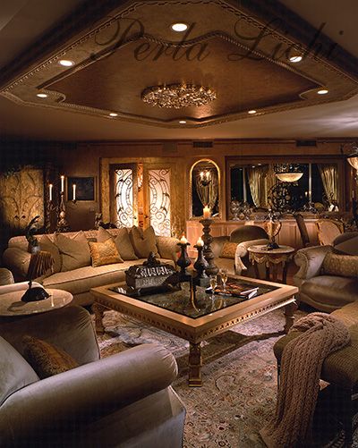 2000s House, Luxurious House Interior, Tuscany Decor, Craftsman Living Room, Glamorous Living Room, House Cozy, Tuscan Style Homes, Condo Living Room, Family Dining Rooms