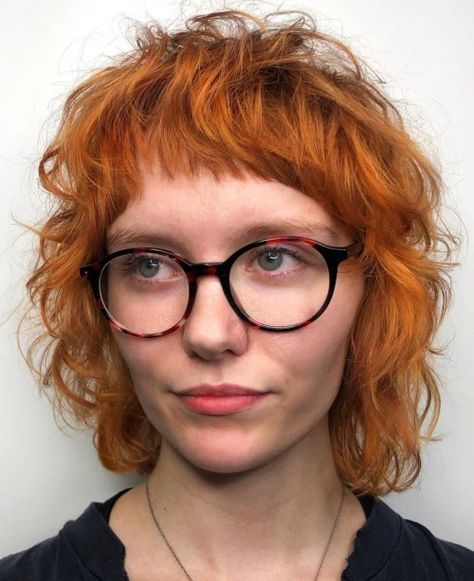 Short Curly Shag with Micro Fringe Short Hair Fringe, Curly Shag Haircut, Long Shag Haircut, Choppy Bob Haircuts, Short Shag Haircuts, Shaggy Hair, Short Shag Hairstyles, Shaggy Haircuts, Shag Haircuts