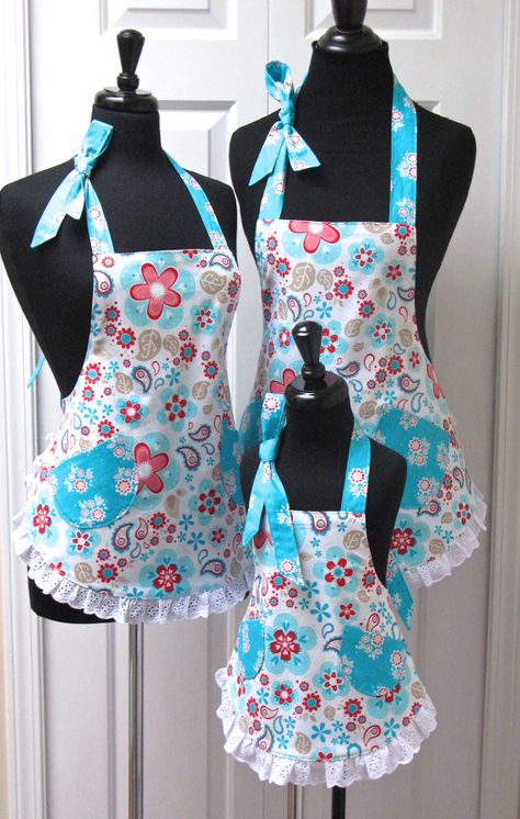 Reversible Mommy & 2 Daughters Retro Apron Set Paisley Flowers and Turquoise with Eyelet Easy Apron, Mother Daughter Apron, Flirty Aprons, 2 Daughters, Girl Apron, Apron Sewing Pattern, Paisley Flower, Childrens Aprons, Retro Apron