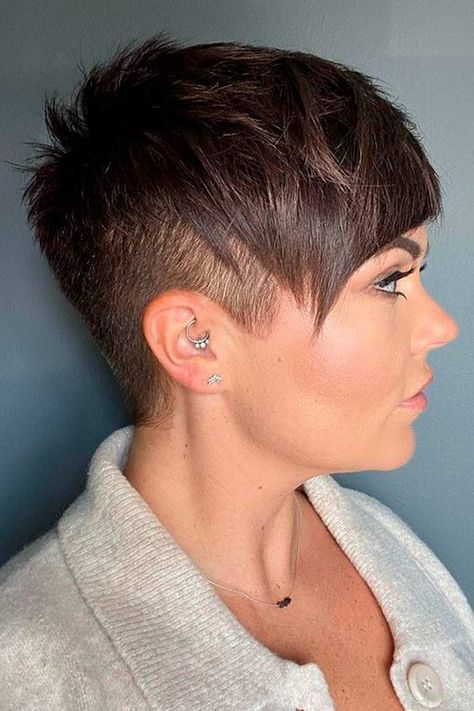 Short Dark Straight Layered Hair Edgy Pixie Haircut Woman Spiked Hair, A Line Pixie, Asymetrical Haircut, Short Back And Sides, Edgy Pixie Hairstyles, Straight Layered Hair, Pixie Cut Styles, Edgy Pixie Haircuts, Haircuts Ideas