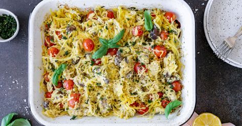 A low-carb spin to the viral TikTok Feta Tomato Pasta; and it's so good. This Baked Spaghetti Squash Recipe will be your new weeknight go-to! Tiktok Spaghetti, Feta Tomato Pasta, Baked Spaghetti Squash Recipes, Healthy Squash Recipes, Spaghetti Squash Recipes Healthy, Feta Tomato, Spaghetti Squash Recipes Easy, Filet Mignon Recipes, Baked Spaghetti Squash