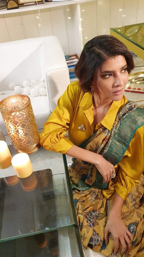 Lakshmi Manchu in mustard Kalamkari saree with green traditional border and paired with plain yellow collor, long and puffed sleeves Blouse Yellow Wedding Nails, Puffed Sleeves Blouse, Ikat Maxi Dress, Plain Yellow, Nails For Bride, Wedding Blouse Designs, Kalamkari Saree, Wedding Blouse, Wedding Nails For Bride